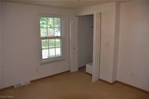 537 Howells Ct, Eastlake, OH 44095 - Photo 12