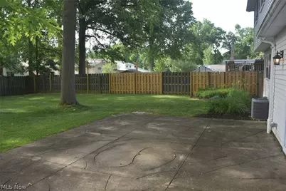 537 Howells Court, Eastlake, OH 44095 - Photo 24