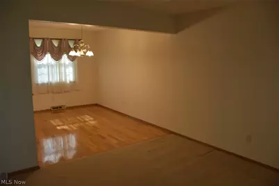 537 Howells Court, Eastlake, OH 44095 - Photo 4