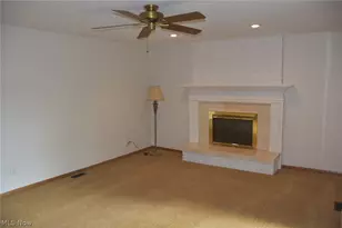 537 Howells Ct, Eastlake, OH 44095 - Photo 8