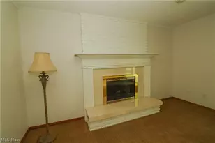 537 Howells Ct, Eastlake, OH 44095 - Photo 12