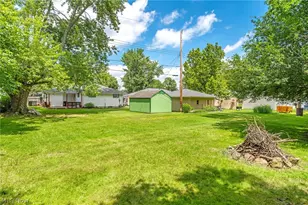 1024 Oakwood Dr, Elyria, OH 44035 - Photo 28