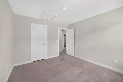 5454 Schueller Boulevard, Sheffield Lake, OH 44054 - Photo 22
