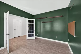 5454 Schueller Blvd, Sheffield Lake, OH 44054 - Photo 6