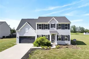 5454 Schueller Blvd, Sheffield Lake, OH 44054 - Photo 2