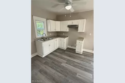 11824 Honeydale Avenue, Loveland, OH 44120 - Photo 16