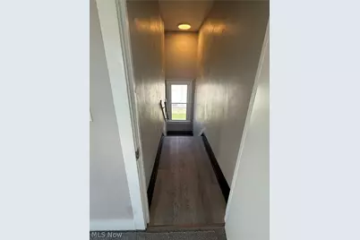 11824 Honeydale Avenue, Loveland, OH 44120 - Photo 14