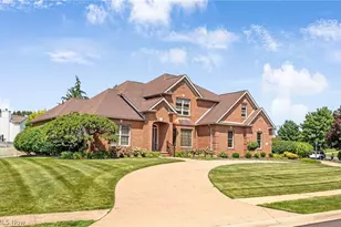 1575 Cornerstone St SW, Hartville, OH 44632 - Photo 2