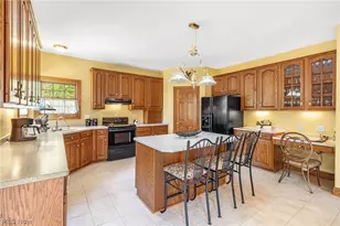1575 Cornerstone St SW, Hartville, OH 44632 - Photo 16