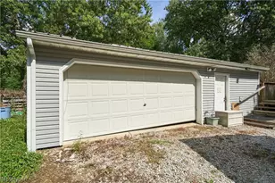 7091 Akron Ave NW, New Franklin, OH 44614 - Photo 6