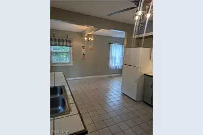 7091 Akron Avenue NW, New Franklin, OH 44614 - Photo 12