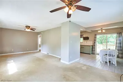 7091 Akron Avenue NW, New Franklin, OH 44614 - Photo 10