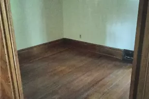 949 W Exchange St, Akron, OH 44302 - Photo 8