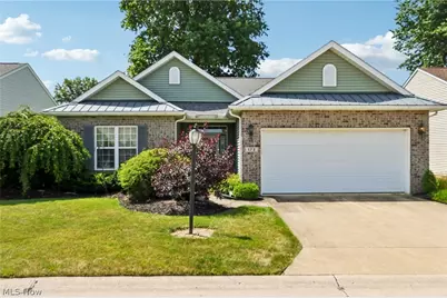 173 Saint Charles Place, Elyria, OH 44035 - Photo 1