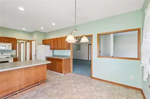 173 St Charles Pl, Elyria, OH 44035 - Photo 18