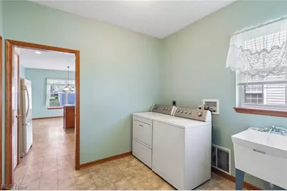 173 Saint Charles Place, Elyria, OH 44035 - Photo 20