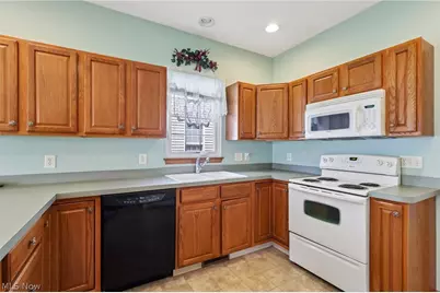 173 Saint Charles Place, Elyria, OH 44035 - Photo 16