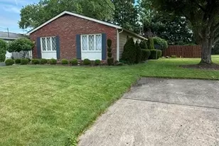 1947 Thalia Ave, Youngstown, OH 44514 - Photo 2