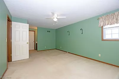 11936 Patroon Circle NW, Canal Fulton, OH 44614 - Photo 10