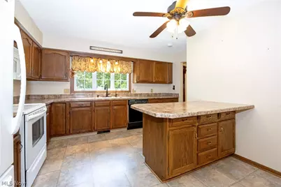 11936 Patroon Circle NW, Canal Fulton, OH 44614 - Photo 6