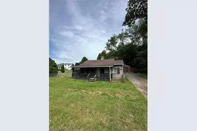 2660 Lisbon Street, East Liverpool, OH 43920 - Photo 1