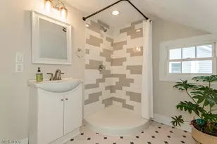8051 Charlesderry Rd, Kirtland, OH 44094 - Photo 32