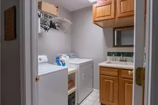 25 Fieldstone, Poland, OH 44514 - Photo 8