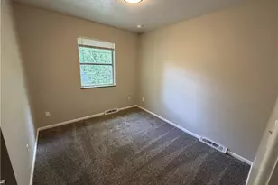 3831 Eigen St, Austintown, OH 44515 - Photo 12