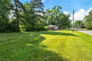 99 Meadowridge Rd, Mogadore, OH 44260 - Photo 24