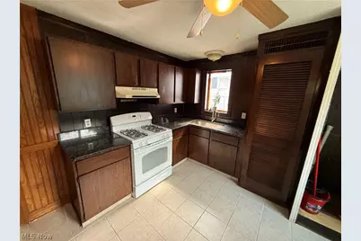 1818 Schiller Avenue, Cuyahoga Falls, OH 44223 - Photo 8