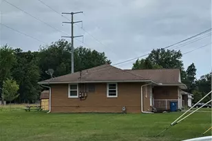 605 W 36th St, Lorain, OH 44052 - Photo 2