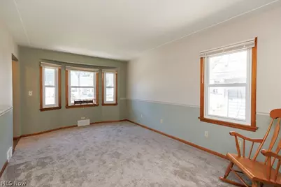 810 E Broad Street, Elyria, OH 44035 - Photo 14