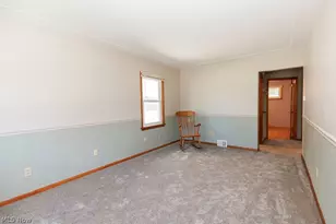 810 E Broad St, Elyria, OH 44035 - Photo 18
