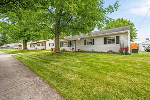 2728 19th St NE, Canton, OH 44705 - Photo 2