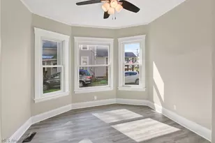 127 4th St, Elyria, OH 44035 - Photo 12