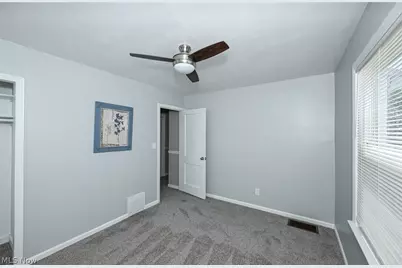 1699 Redwood Avenue, Akron, OH 44301 - Photo 16