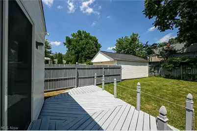 1699 Redwood Avenue, Akron, OH 44301 - Photo 34