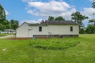 10306 Electric Blvd, Northfield Village, OH 44067 - Photo 6