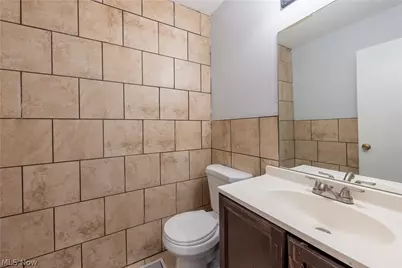 9323 Pratt Avenue, Loveland, OH 44105 - Photo 10