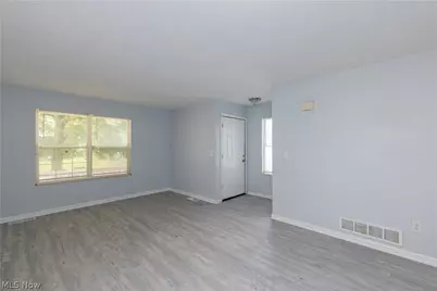 9323 Pratt Avenue, Loveland, OH 44105 - Photo 4