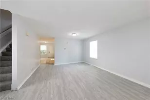 9323 Pratt Ave, Loveland, OH 44105 - Photo 2