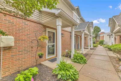 3367 Lenox Village Drive, Fairlawn, OH 44333 - Photo 4
