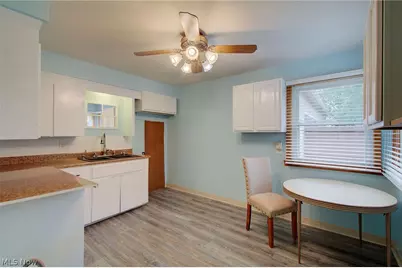 3041 33rd Street NE, Canton, OH 44705 - Photo 6