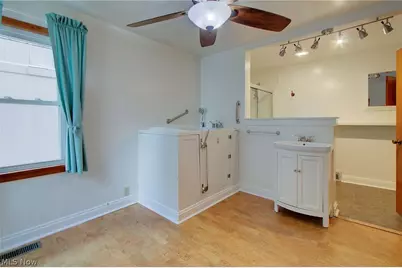 3041 33rd Street NE, Canton, OH 44705 - Photo 10