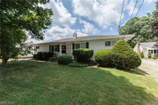 3284-3290 Hudson Dr, Cuyahoga Falls, OH 44221 - Photo 2