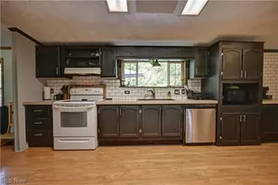 557 Beans Road SE, Sherrodsville, OH 44675 - Photo 10