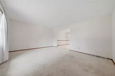 1749 Cove Street NW, Uniontown, OH 44685 - Photo 4