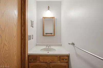 1749 Cove Street NW, Uniontown, OH 44685 - Photo 20