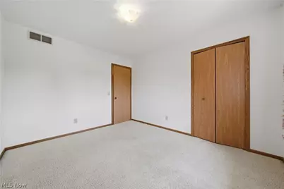 1749 Cove Street NW, Uniontown, OH 44685 - Photo 24