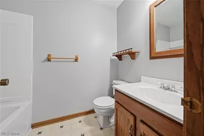 1749 Cove Street NW, Uniontown, OH 44685 - Photo 30